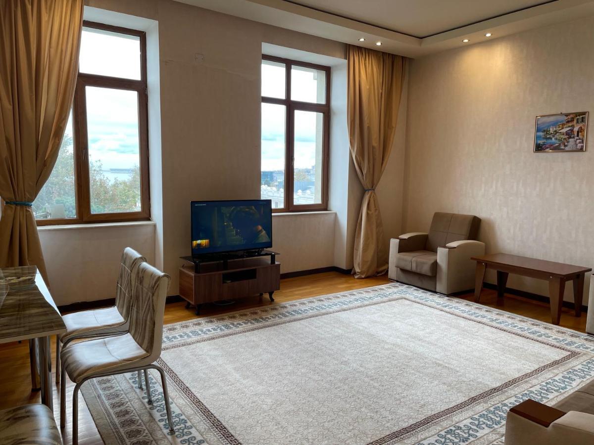 Gloriya Boulevard Apartment By Bakuapart Extérieur photo